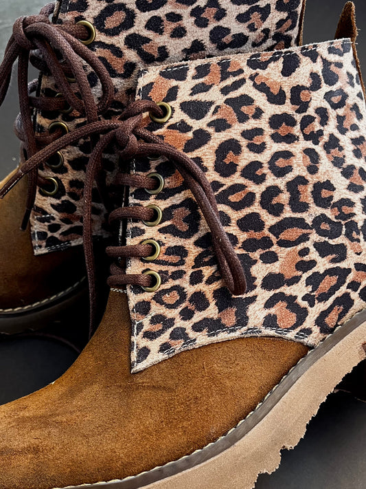 José Gabon camel print