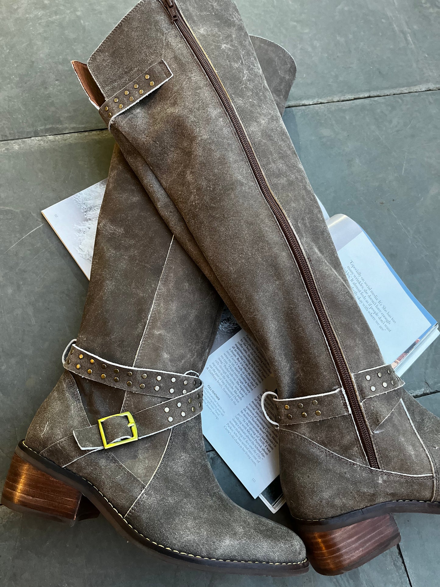 Nea Taupe