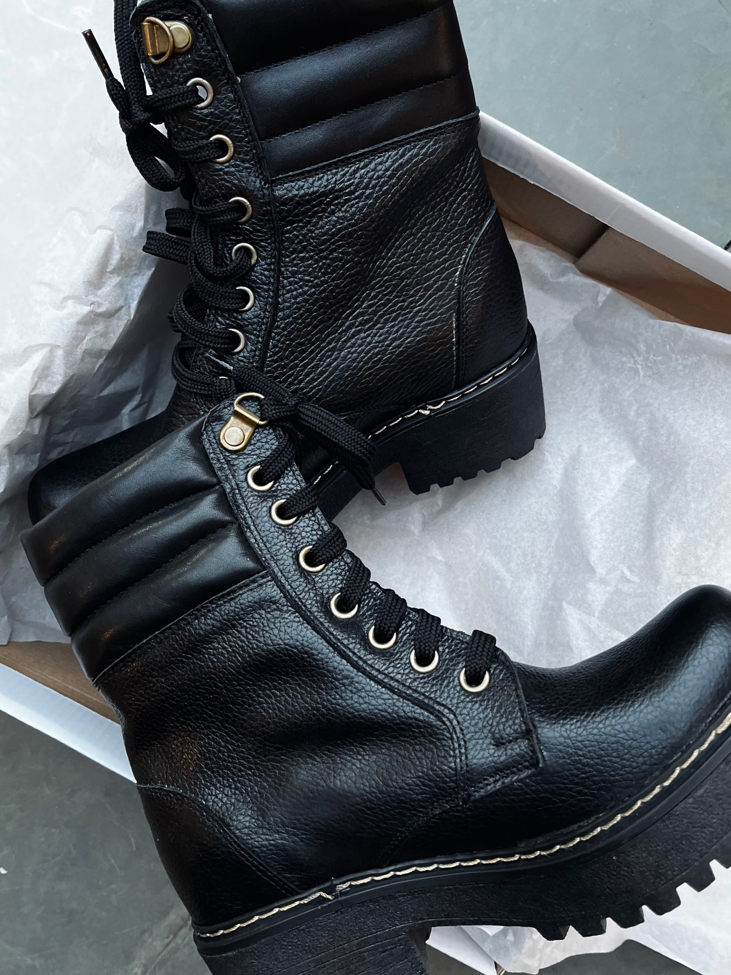 Zara Negro